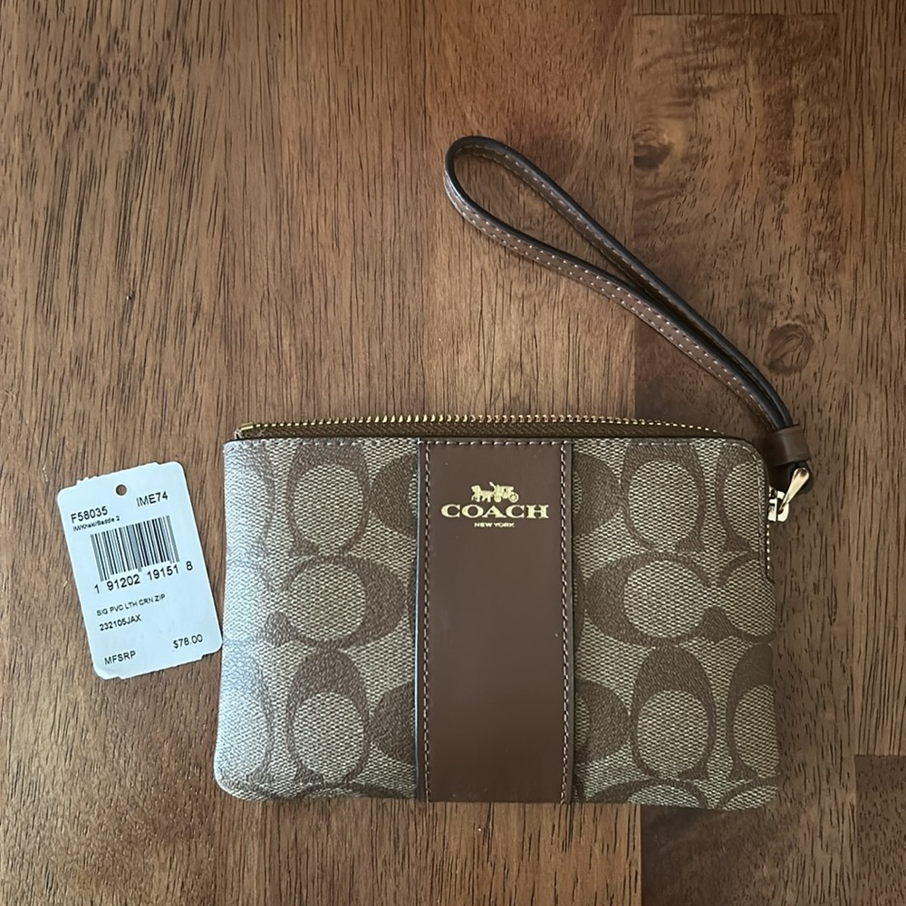 Brand new coach wristlet!
